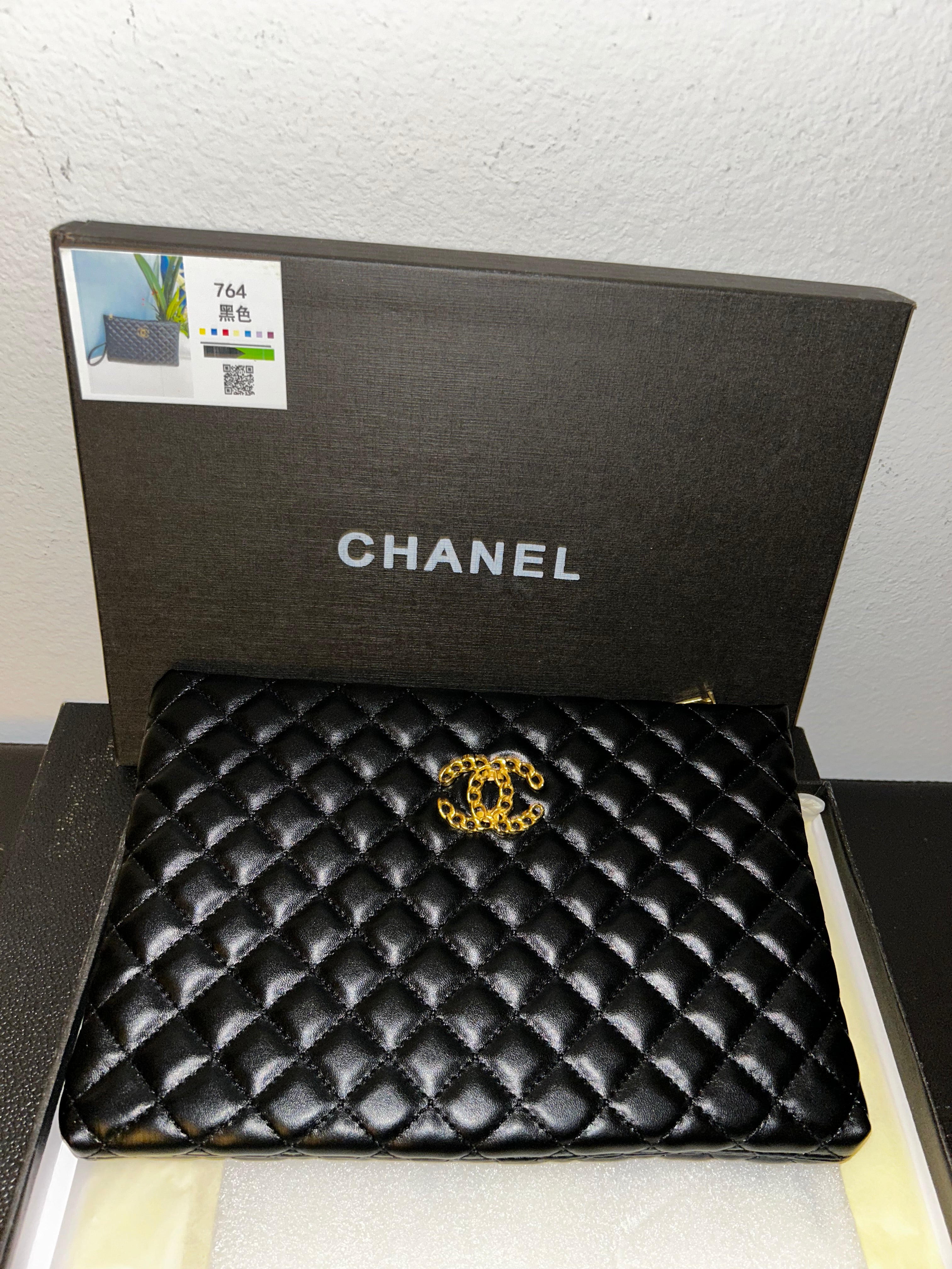 Clutch/Wristlet